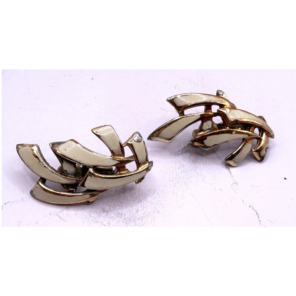Coro Cream Enamel Gold Clip Earrings Vintage 1.5"‎ Signed Classic